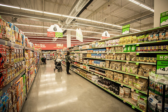 Grocery Outlet Placentia 190530-0190