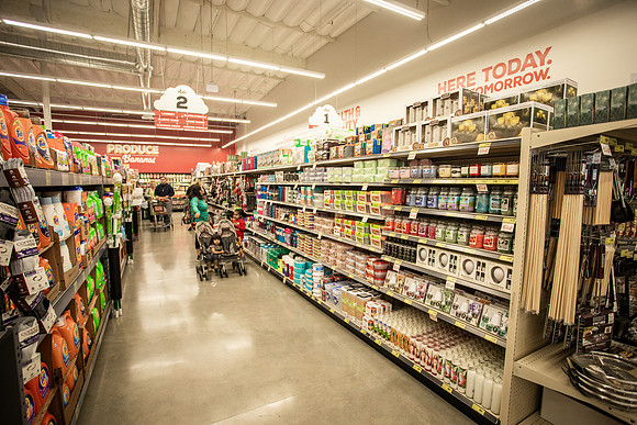 Grocery Outlet Placentia 190530-0191