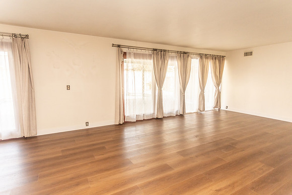521 W Memory Lane-0016L