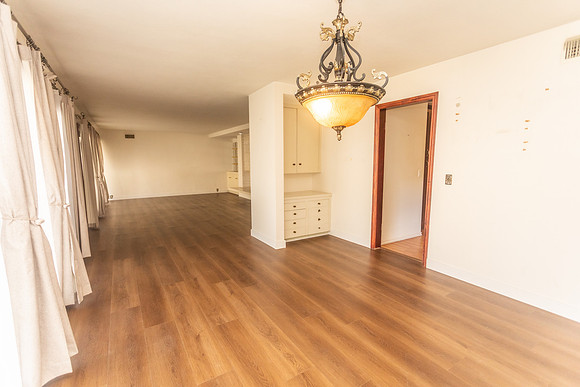 521 W Memory Lane-0021L