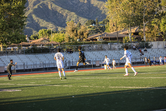 NS-Soccer25-0484L