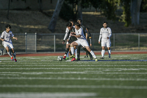 NS-Soccer25-0454L