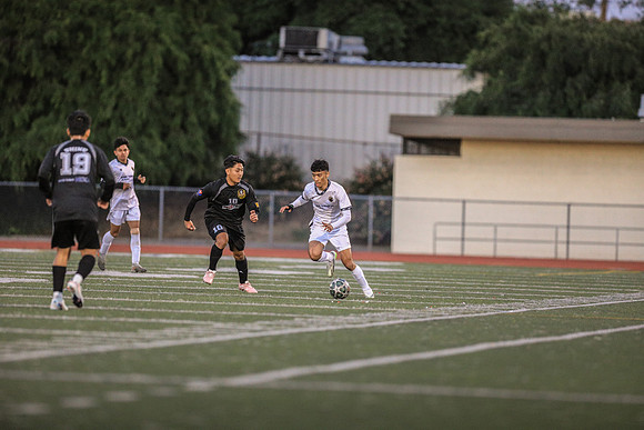 NS-Soccer25-1024L