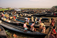 Nan Pan Floating market - Inn Lay