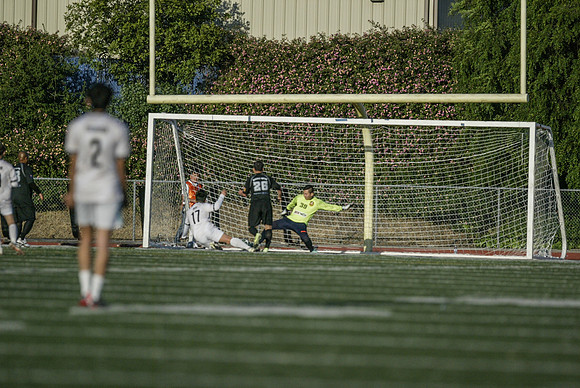 NS-Soccer25-0548L