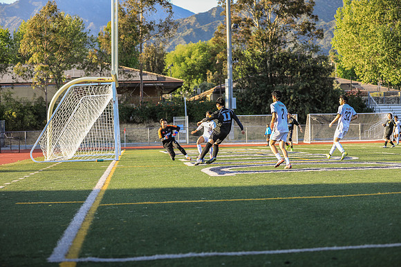 NS-Soccer25-0262L