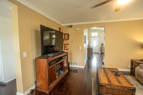 11741 Chadwick Rd Corona-0009