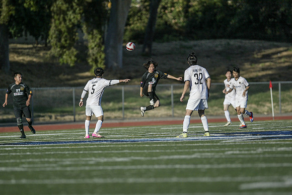 NS-Soccer25-0328L