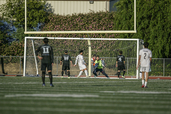 NS-Soccer25-0647L