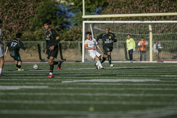 NS-Soccer25-0405L
