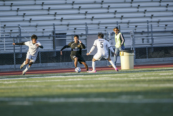 NS-Soccer25-0873L