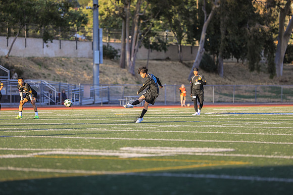 NS-Soccer25-0510L