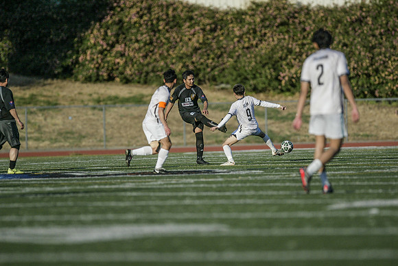NS-Soccer25-0517L
