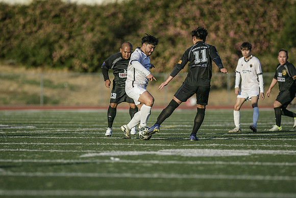 NS-Soccer25-0754L