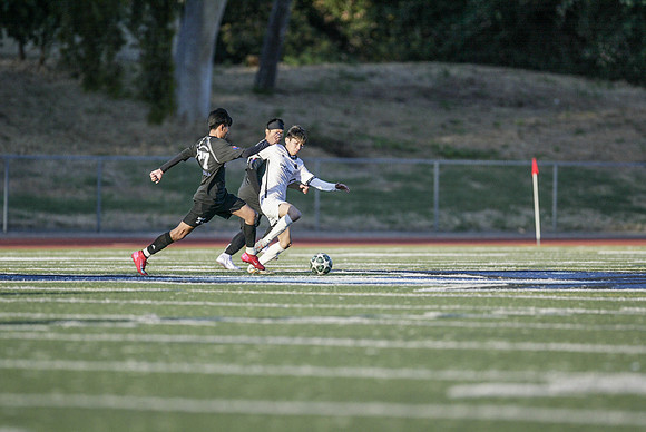 NS-Soccer25-0814L