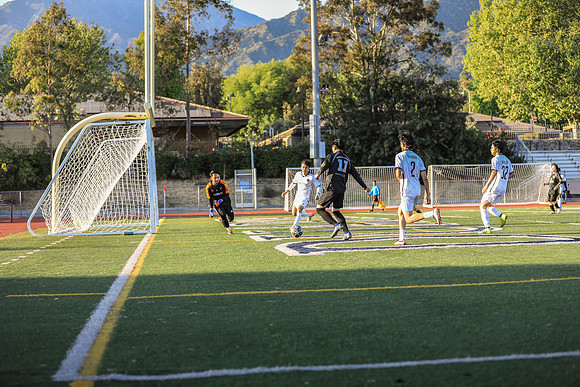 NS-Soccer25-0261L