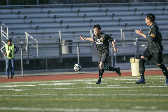 NS-Soccer25-0244L