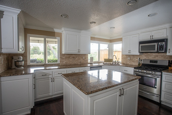 11741 Chadwick Rd Corona-0014