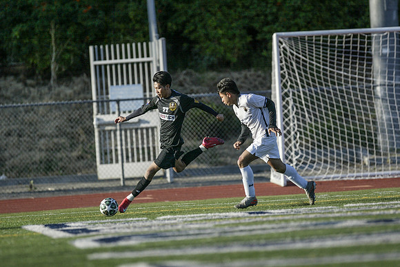 NS-Soccer25-0284L