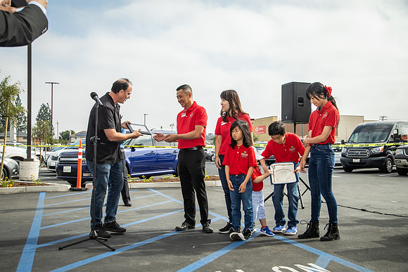 Grocery Outlet Placentia 190530-0131