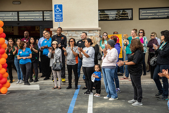 Grocery Outlet Placentia 190530-0106
