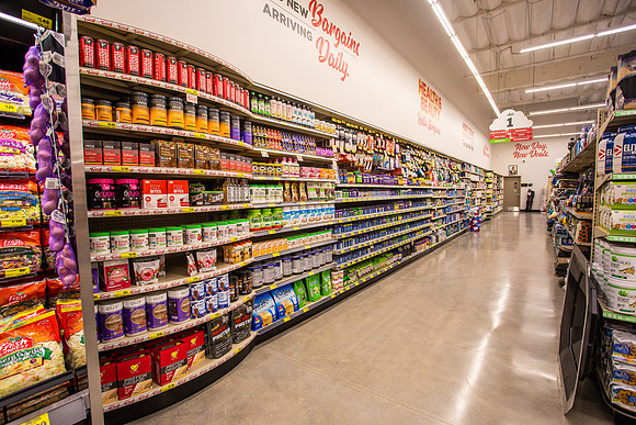 Grocery Outlet Placentia 190530-0029