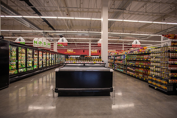 Grocery Outlet Placentia 190530-0007