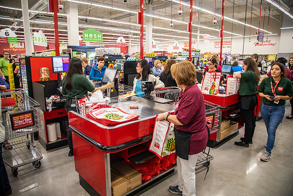 Grocery Outlet Placentia 190530-0207