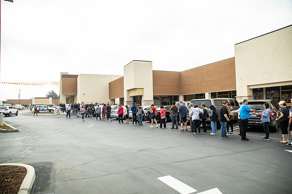 Grocery Outlet Placentia 190530-0096