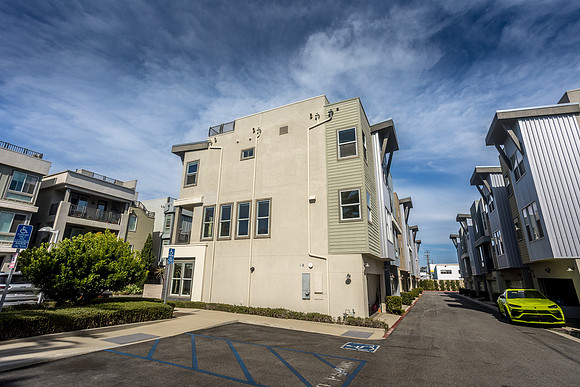 1020 Bridgewater Way-0002L