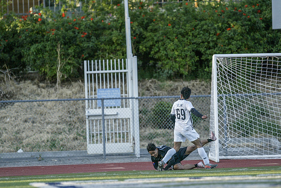 NS-Soccer25-0904L