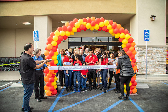 Grocery Outlet Placentia 190530-0143