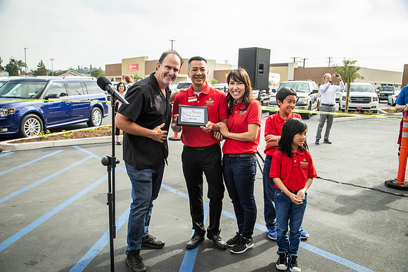 Grocery Outlet Placentia 190530-0134
