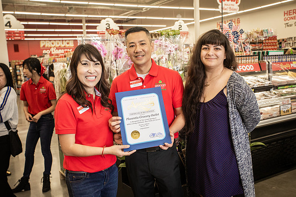 Grocery Outlet Placentia 190530-0176