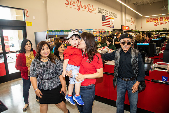 Grocery Outlet Placentia 190530-0091
