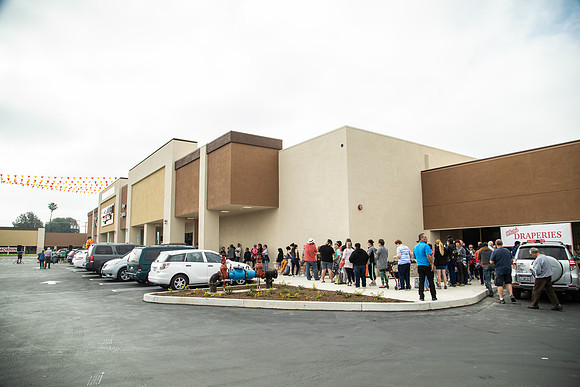 Grocery Outlet Placentia 190530-0098