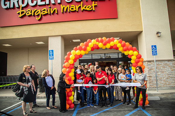 Grocery Outlet Placentia 190530-0148