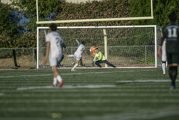 NS-Soccer25-0533L
