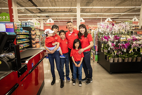 Grocery Outlet Placentia 190530-0173