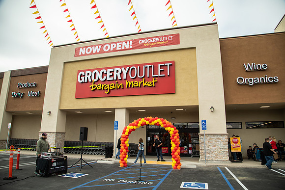 Grocery Outlet Placentia 190530-0094
