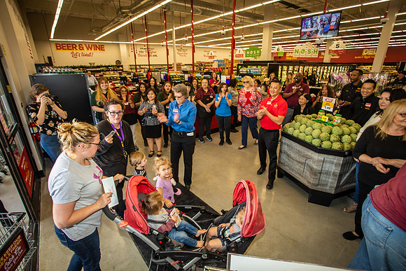 Grocery Outlet Placentia 190530-0163